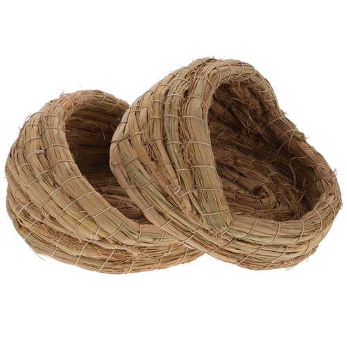 Natural straw chicken - natural, nest